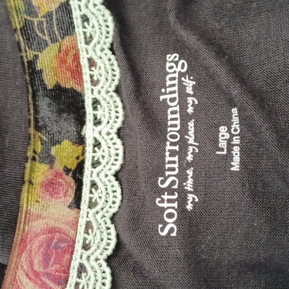 Soft Surrounding Black Knit Embroidered Long Sleeve V-Neck Top ** Sz L - Picture 3 of 8